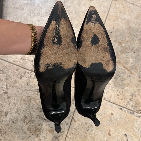 Black suede pumps - Picture 3 of 3